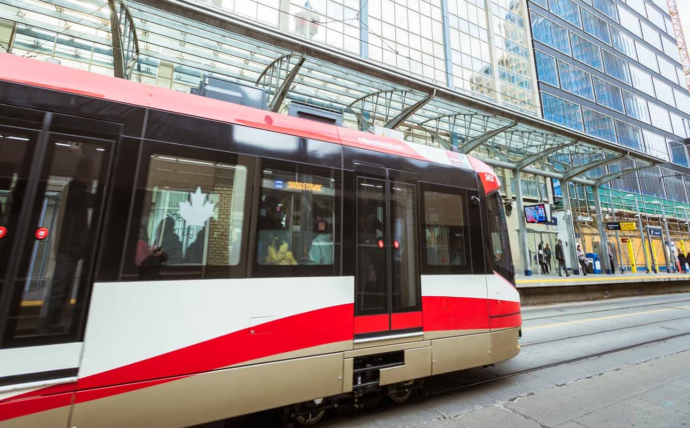 The Cheapest Ways to Get from Calgary Airport to Downtown